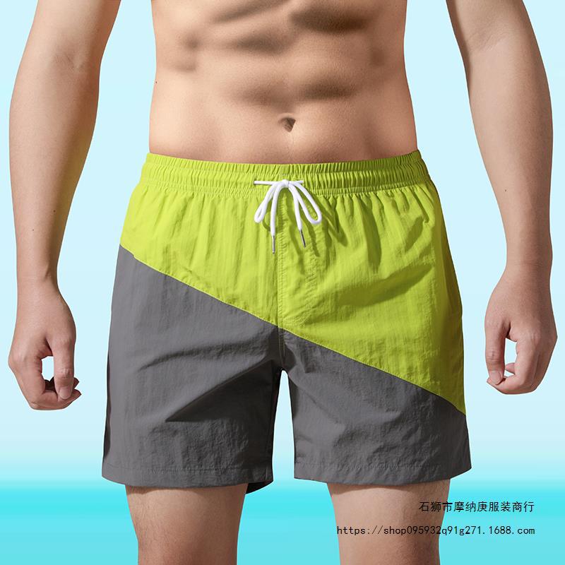 Hombres 2025 pantalones cortos deportivos delgados de verano para hombres, pantalones de playa de color combinado, pantalones casuales largos de cinco puntos