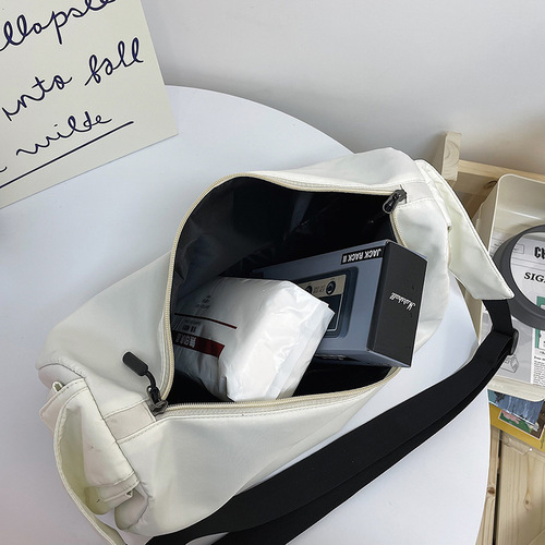 Sports Yoga Fitness Bag Swimming Bag for Women Large Capacity Lightweight Luggage Storage Bag for Outdoor Travel Shoulder Bag for Men