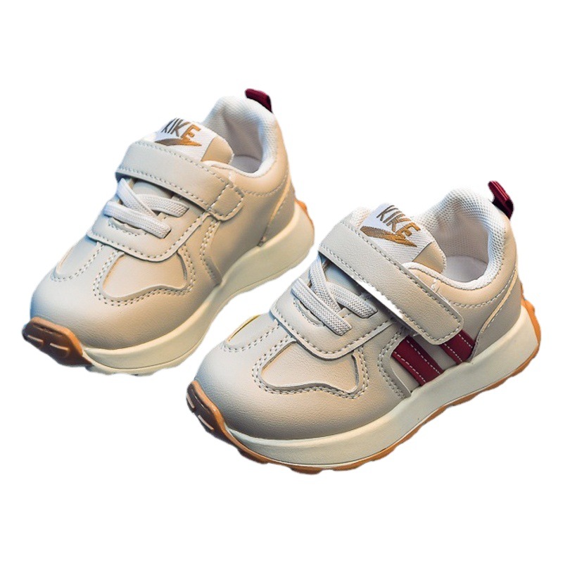 Venta al por mayor 2024 primavera y otoño zapatos de tablero para niños nuevos zapatos para niños de estudiantes cabeza de concha deportes zapatos blancos zapatos de tablero para niños