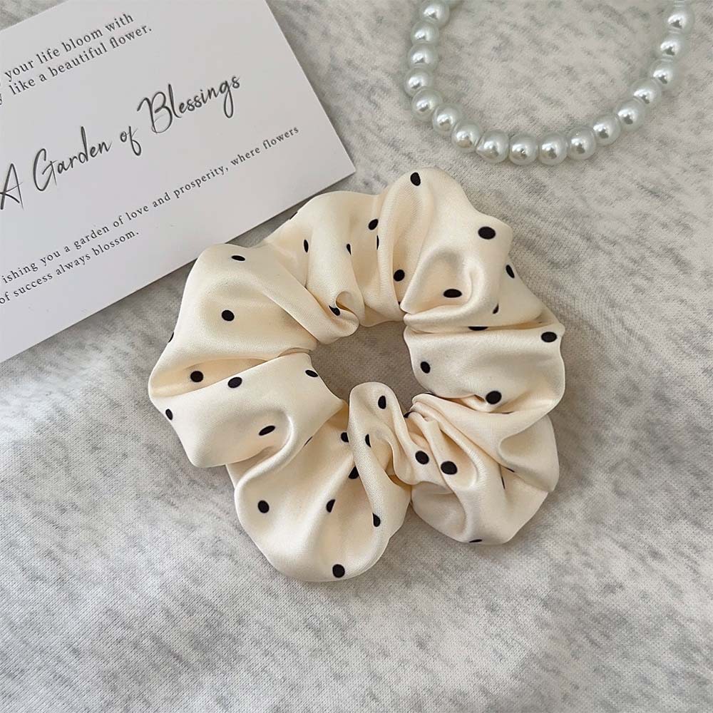 Basic polka dot hair tie