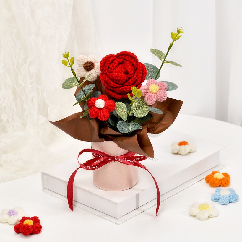 빨간 장미 미니 꽃다발 - 종이관 포장