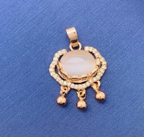 Cientos de colgantes con estilo de moda, modelos de pareja clásicos y versátiles, exquisitos colgantes, accesorios para novias [sin cadena]