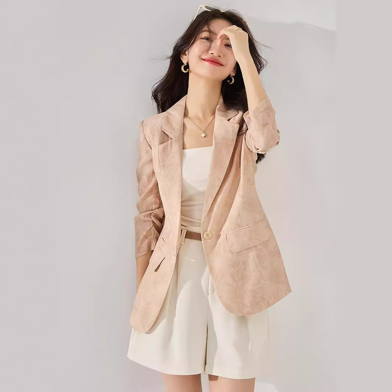 Clearance Spring New Style Lapel Print Lightweight Slim Fit Single-Breasted Professional Fashion Blazer for Women 22195