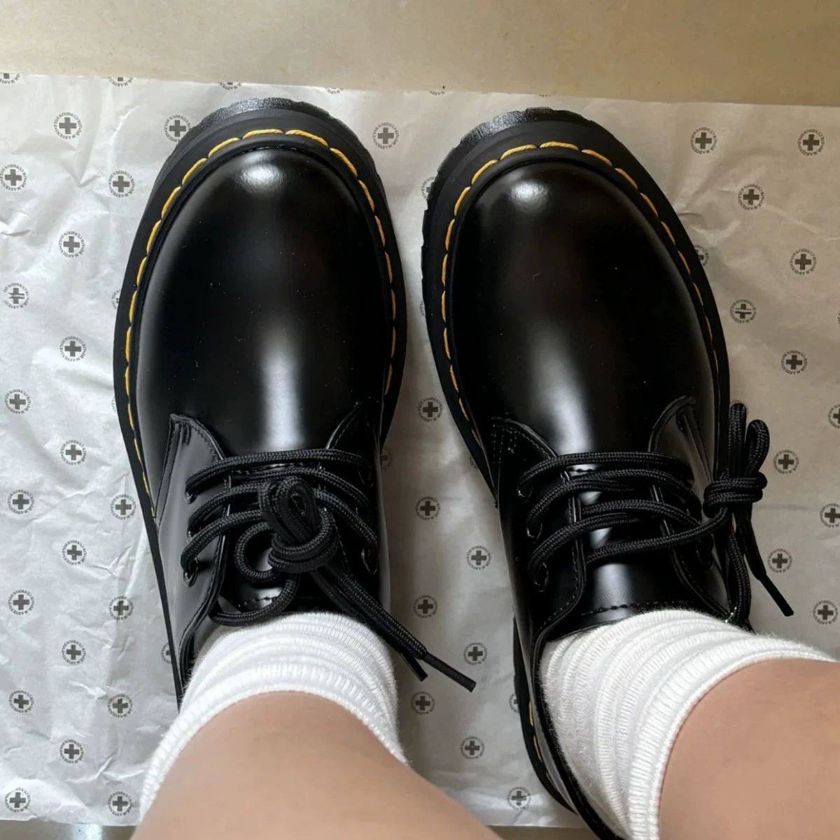 Черные маленькие кожаные туфли Martin на толстой подошве для женщин, летние туфли Мэри Джейн на платформе в британском стиле в стиле ретро jk на шнуровке