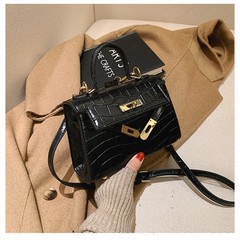 女性用のハイエンドのストーンパターンのケリーバッグ、人気のポータブルな新しいファッション、女性用の多用途でスタイリッシュなシングルショルダークロスボディバッグ