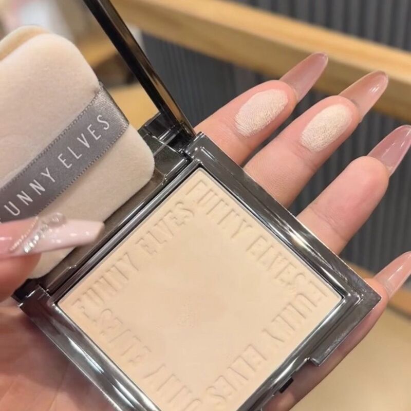 funnyelves Fangli ソフト フォーカス ハニー パウダー ケーキ オイル コントロール メイクアップ セッティング コンシーラー ルース パウダー メイクを落とさず毛穴を隠す|undefined