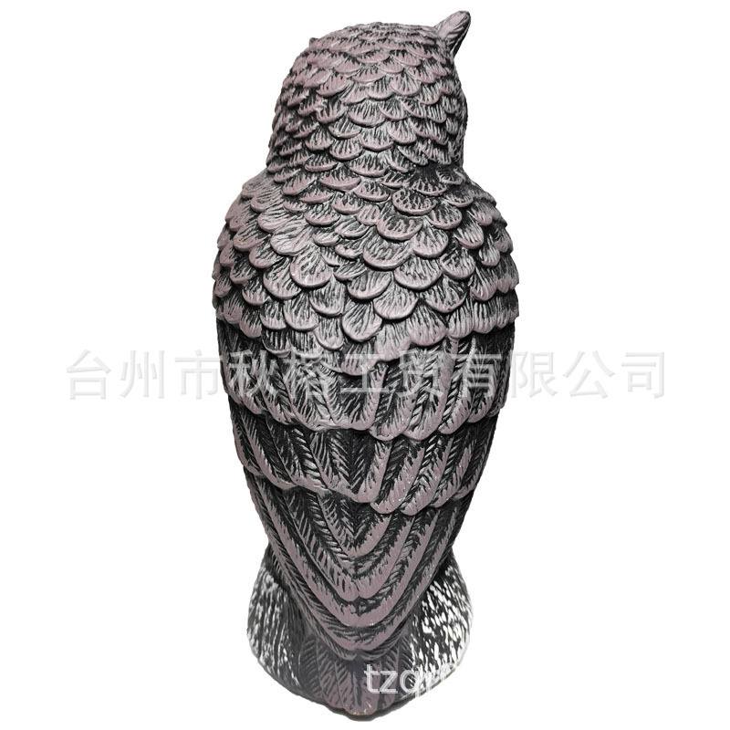 フクロウのような動物の鳥よけ器は鳥の神器を追い払います。フクロウの鳴き声を出して猫と犬のネズミの動物を追い払います。|undefined
