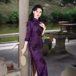 Autumn and Winter 2024 New Chinese Style Slim-fit Retro Fashion Elegant and Generous Long Long Sleeve Cheongsam 20240202