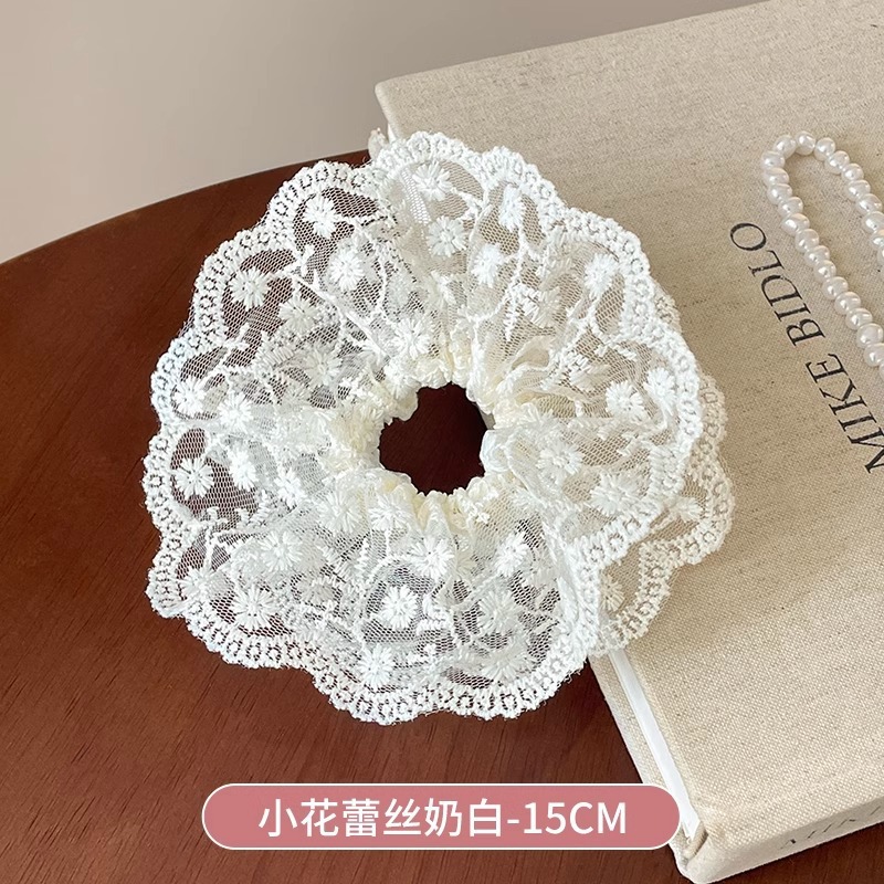 4#작은 꽃 레이스 밀크 화이트-15CM