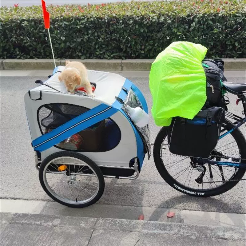 Задний велоприцеп для багажа с собакой, велоприцеп для животных на открытом воздухе.