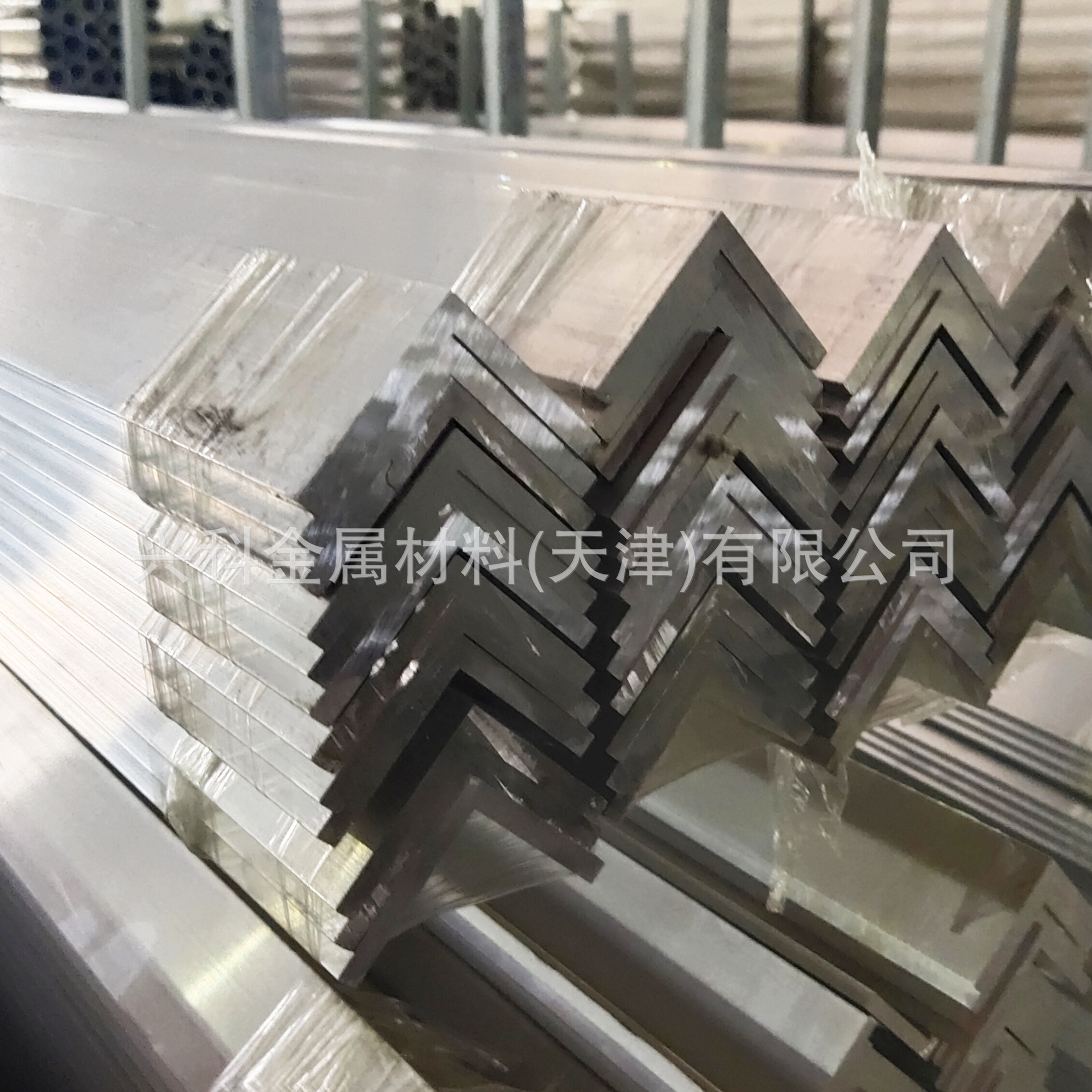 批发6063-T5铝合金角铁50*50*5角铝角钢