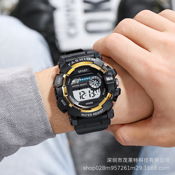 waterproof fashionable digital watch for men and women