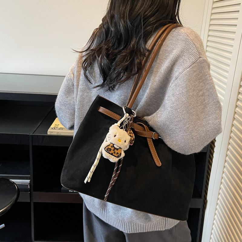 秋冬时尚大容量包包女2025新款简约麂皮绒托特包百搭单肩通勤包|undefined