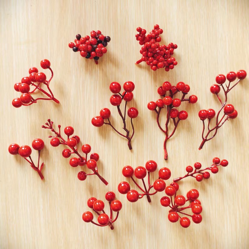 Cross-Border Manufacturers Wholesale Red Berries, Simulated Red Fruits, Christmas, Festive New Year Home Decoration, Fortune Holly Fruits