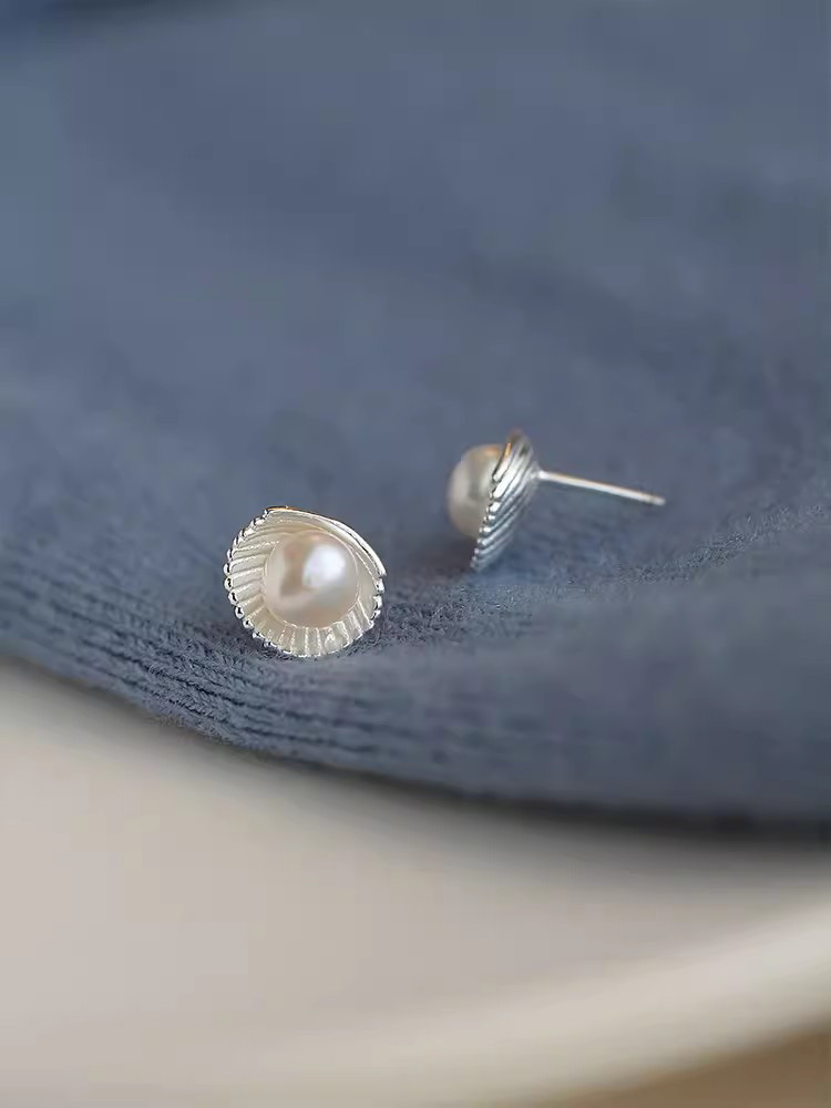 Women's Gender 1 Pair 925 Sterling Silver Freshwater Pearl Shell Ear Studs