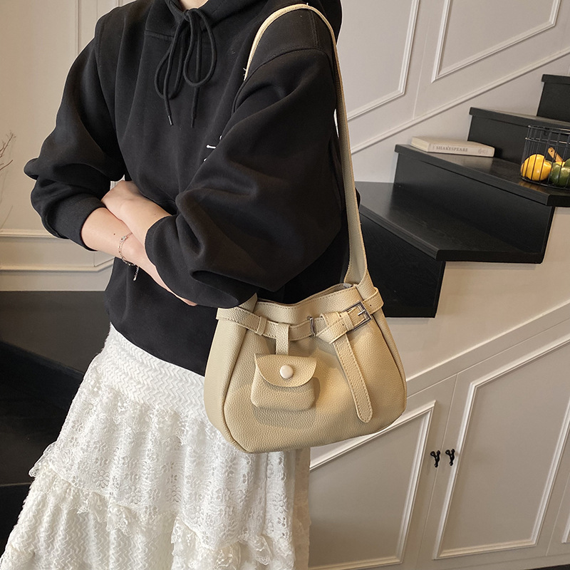 Bolso de cubo de aire extranjero de tendencia transfronteriza para mujer 2025 nuevo bolso de mensajero de viaje casual bolso de hombro de axila de moda de todo fósforo