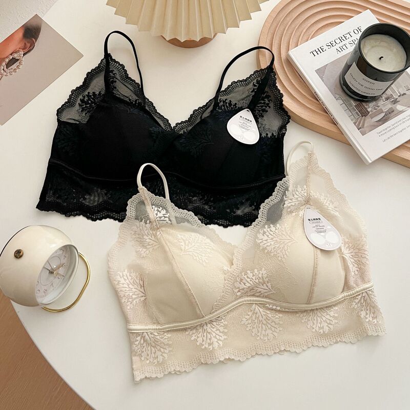 Lace Sexy Beautiful Back Underwear with Breast Pads All-In-One Bra-Free Summer Thin Seamless French Camisole Lace Sexy Beautiful Back Underwear with Breast Pads All-In-One Bra-Free Summer Thin Seamless French Camisole