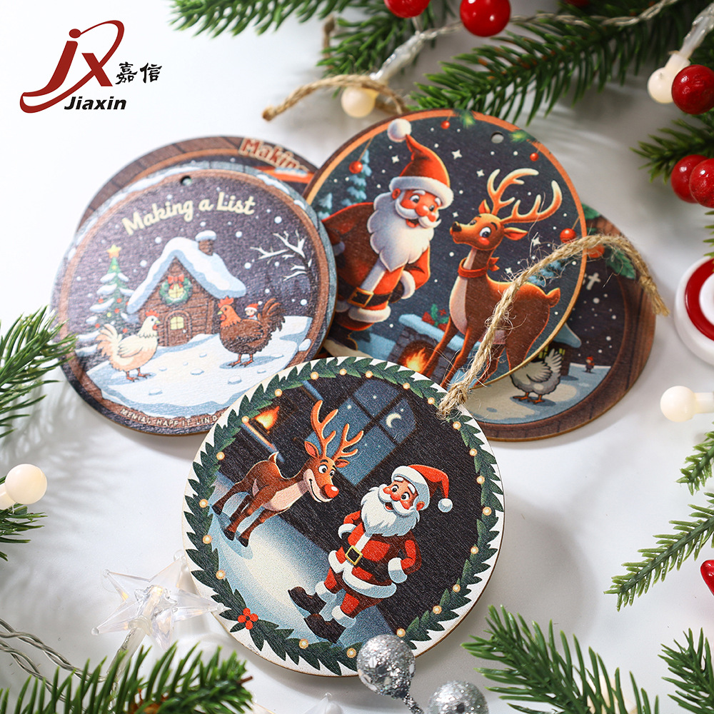 Christmas wooden pendant for elderly