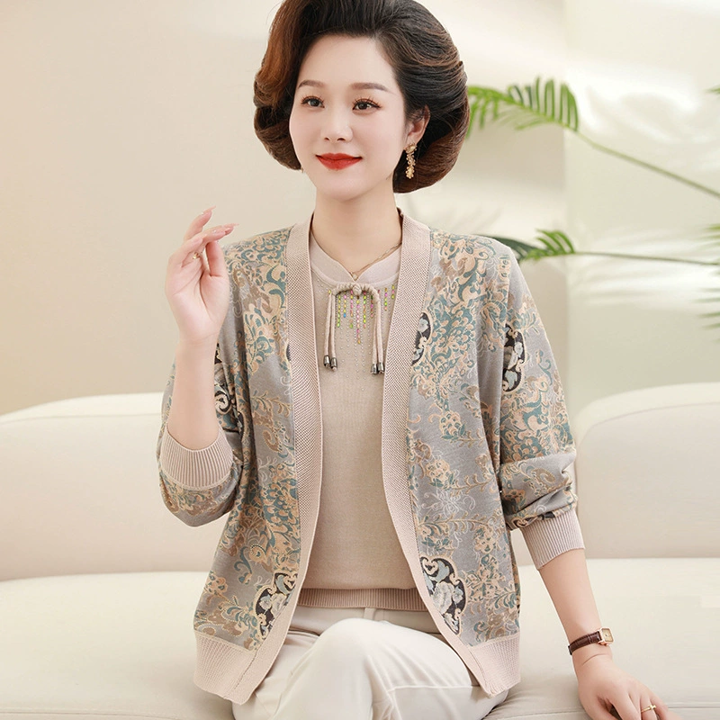 Мамы среднего возраста одеваются рано осенью вязаные свитера из двух частей