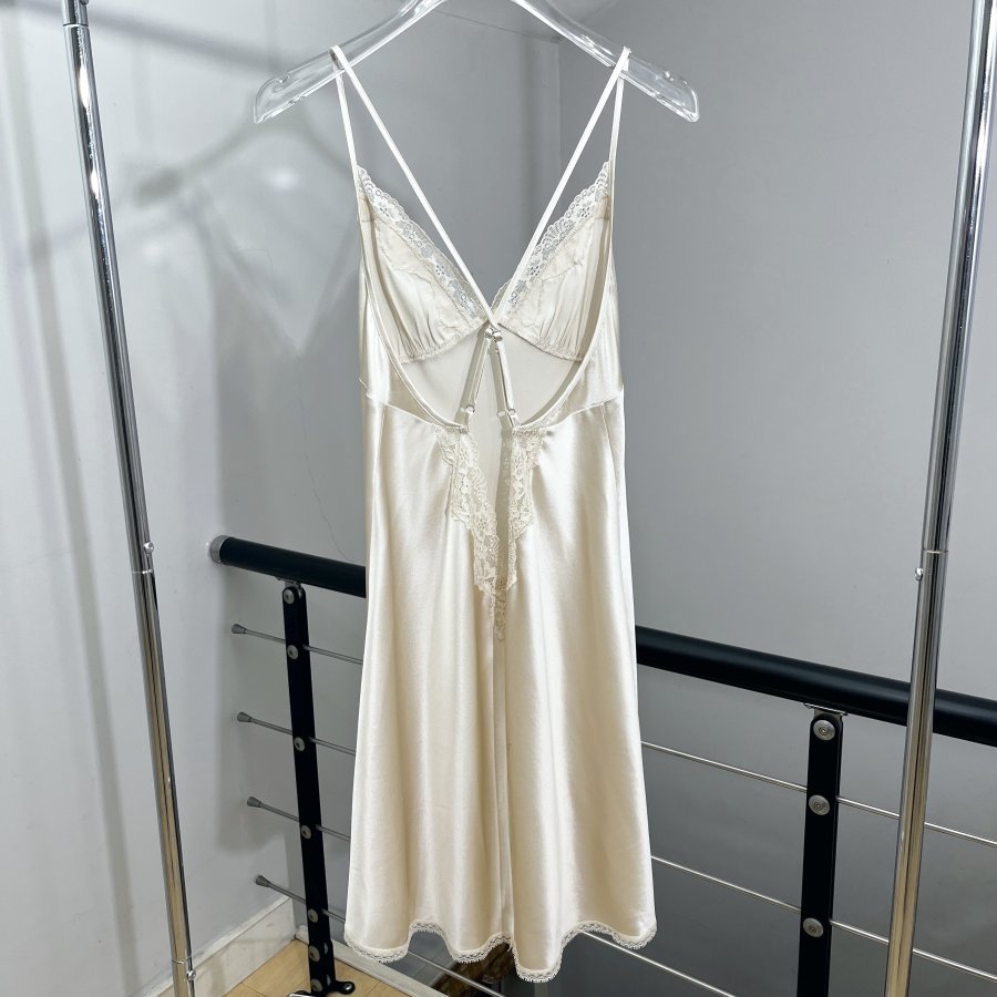 2023-04-04 195323_conew1.jpg