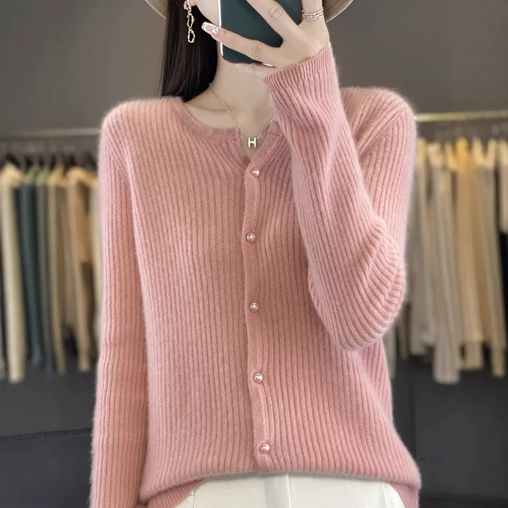 100%纯羊毛开衫秋冬新款显瘦纯色百搭上衣女圆V领坑条珍珠扣外套