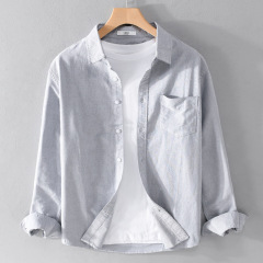 シャツの男性の夏の純色はシンプルで、亜麻の薄い通気性のあるサイズの服です。