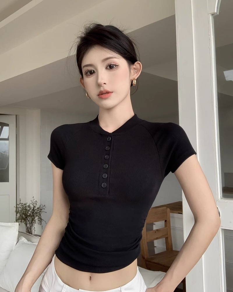 검은색