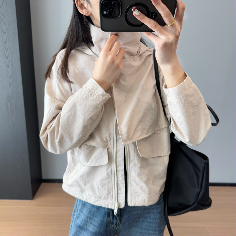 Lu風衣工装シリーズはシンプルでやせています。