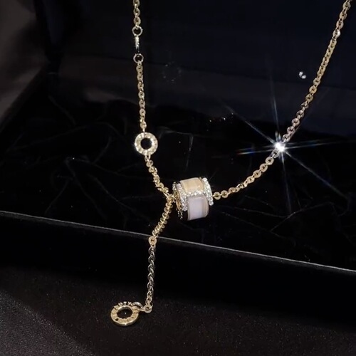 South Korea's Dongdaemun cat's eye stone small waist necklace INS cold style new necklace beautiful clavicle chain