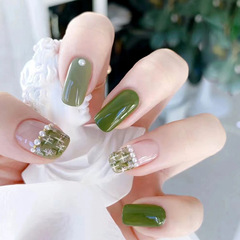 Early spring buds natural green manicure pearl diamond fake nails mid-length European square wear nail polish finished product