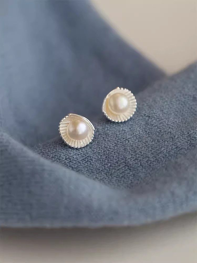 1g Weight 925 Sterling Silver Ear Needle Material Ear Studs Classification 1 Pair Quantity 1 Pair 925 Sterling Silver Freshwater Pearl Shell Ear Studs