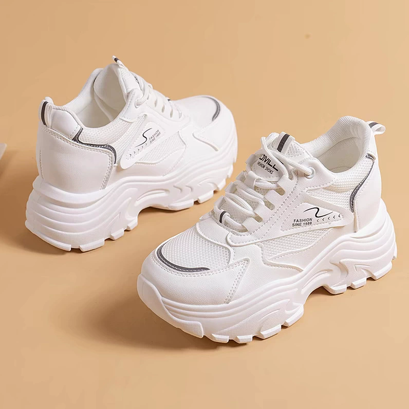 Сетчатая поверхность увеличивается на 5 см