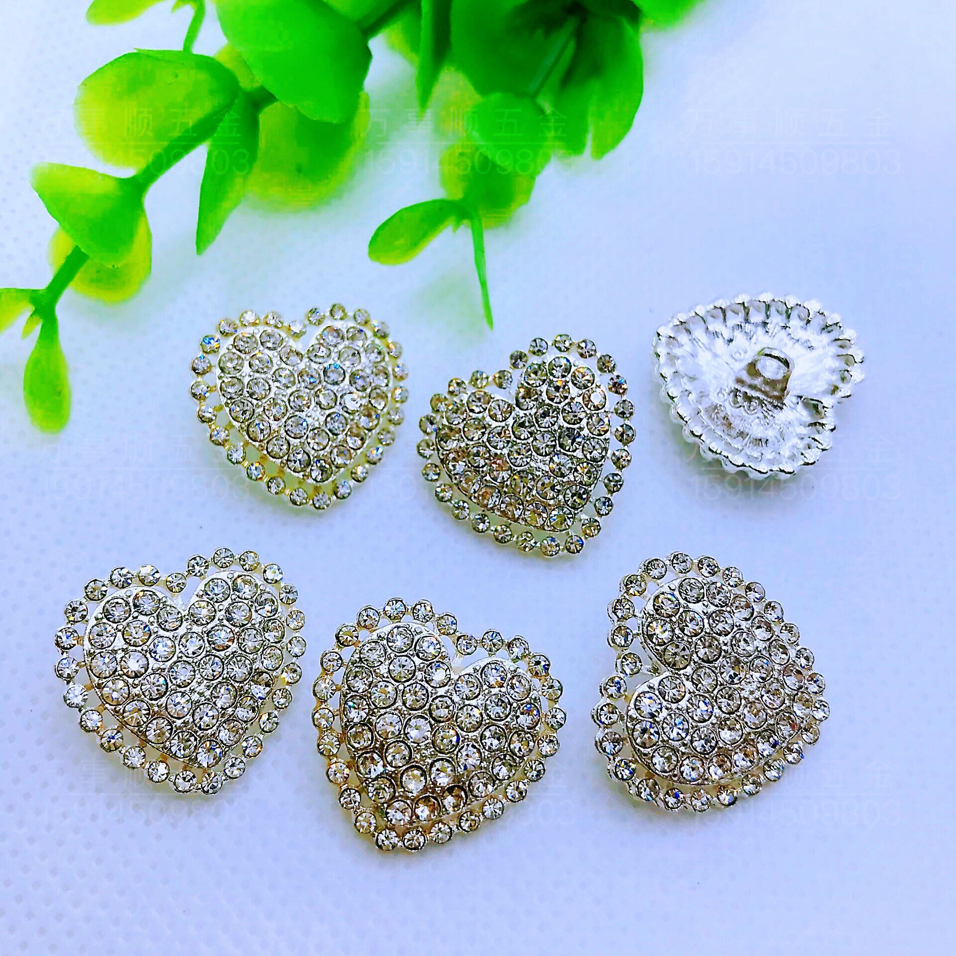 20mm心形钻扣珍珠心形纽扣镶钻爱心形有脚钻扣子水钻钮扣珍珠纽扣