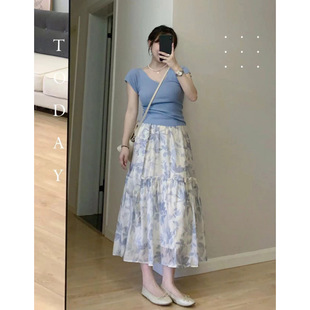 ���b����һ����С���ӕr��ը�����bȹ���{ɫ�������黨��ȹ�ɼ���