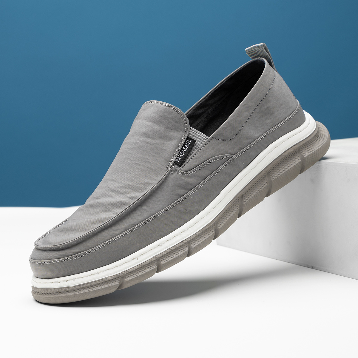 Factory Direct Supply of New Summer Breathable Ice Silk Lightweight Casual Deodorant Slip-On Canvas Shoes Driving Loafers