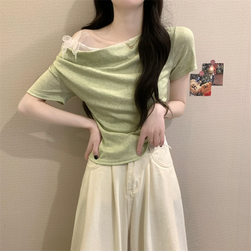 Зеленое плечо с короткими рукавами короткий топ женский летнее платье с дофамином красивая футболка с косым плечом