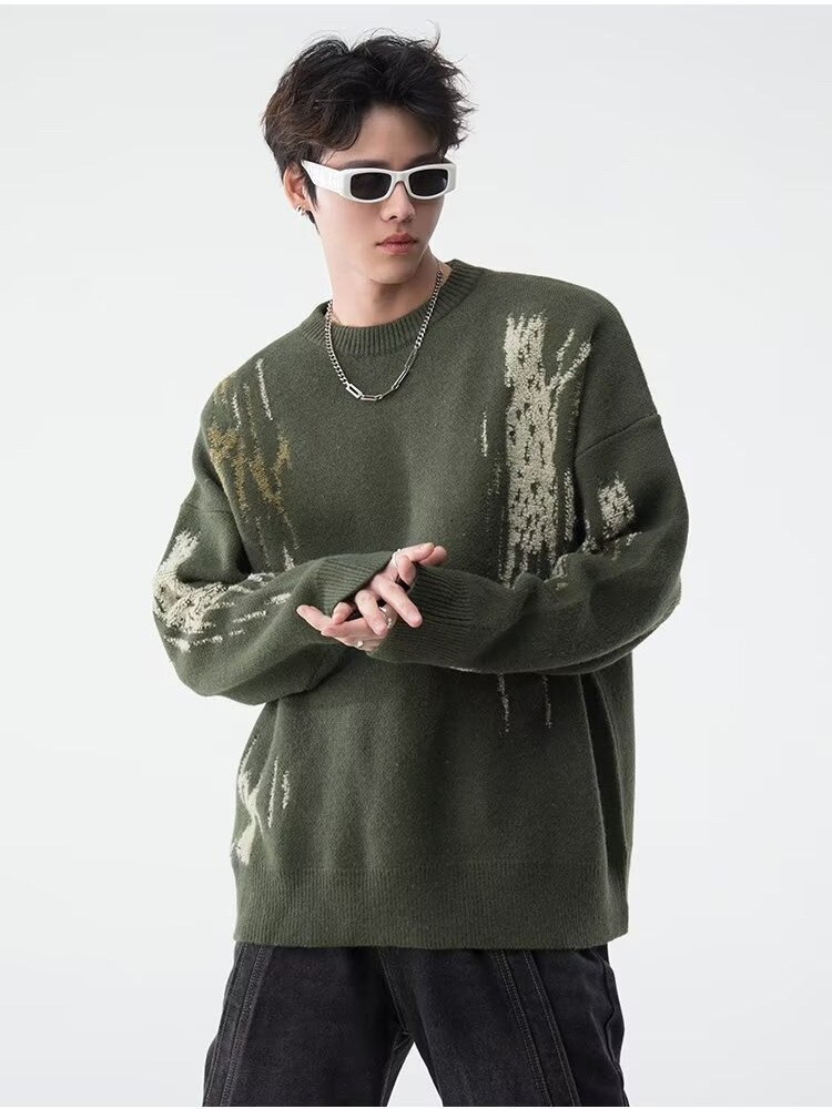 Retro small design knitted sweater with a round collar