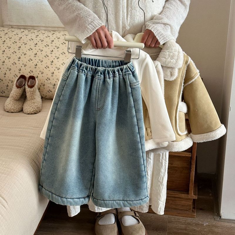 Nuevos niños otoño y invierno más jeans de terciopelo grueso en una moda de terciopelo recto pantalones de piernas anchas pantalones de bebé image 4