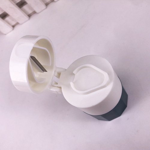 Japanese multifunctional medicine cutter, medicine grinder, medicine powder, Sibao medicine box, tablet splitting medicine, divided medicine, broken medicine