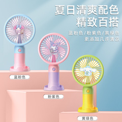 夏の大サイズの静音アニメ扇風機は充電デスクトップを持っています。