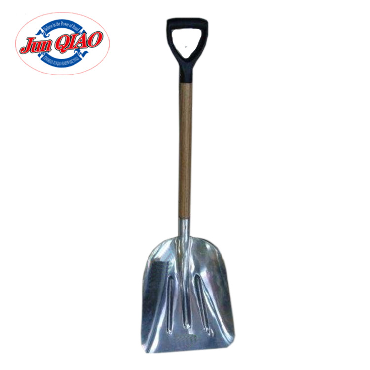 批发除雪锹雪铲出口欧美市场大号木柄铝制除雪工具铁锹
