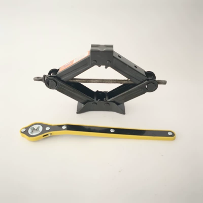 Scissor-Type 0kg Ton 08t Small Car for Passenger Cars, New Energy Vehicles, and Three/Four-Wheeled Vehicles, Suitable for Emergency Maintenance, 0.8 Ton Vertical Type (Car jack)