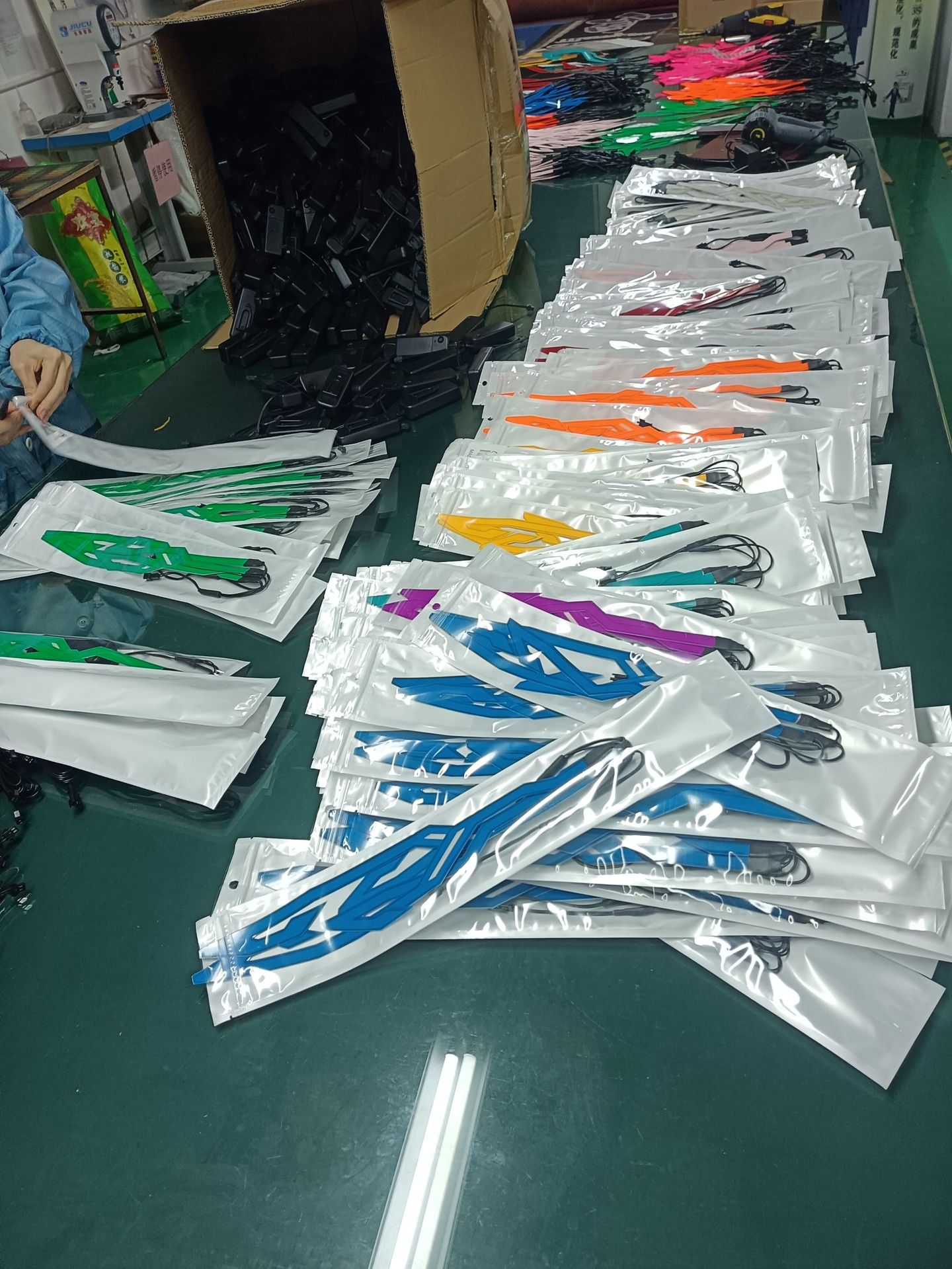 Safety Warning Light One Drag Four Helmet Strip Light-emitting Strip EL Cold Light Film LED Helmet Light-emitting Strip Reflective Sticker Motorcycle