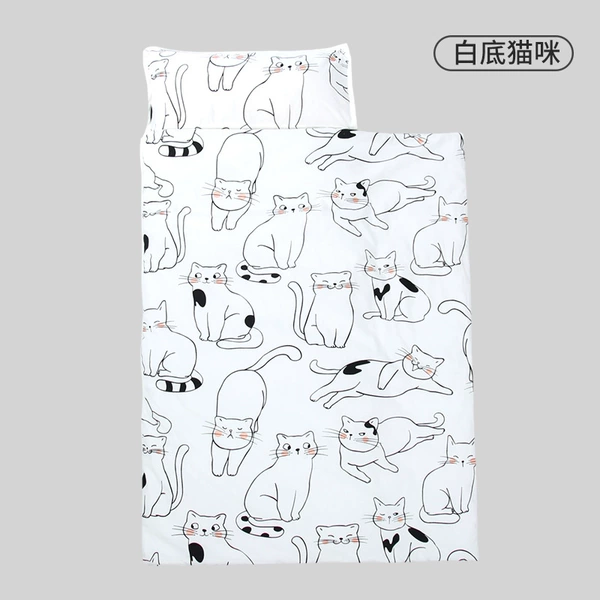 W nap mat-white background cat