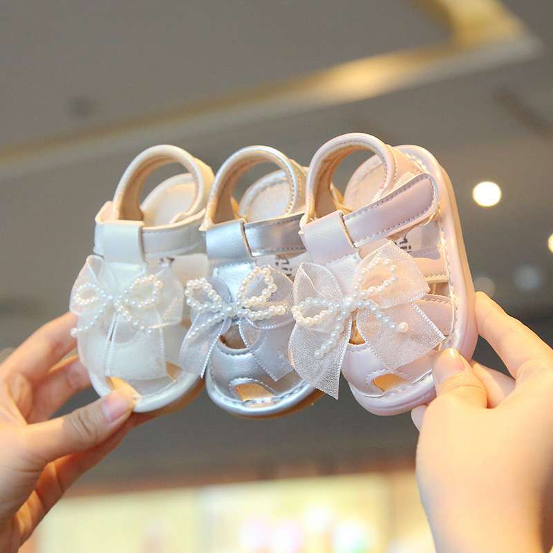 Baby Girl Summer Style Closed-Toe Sandals, Soft-Soled Toddler Shoes, Girls' Bowknot Princess Shoes, Non-Slip Squeaky Shoes Baby Girl Summer Style Closed-Toe Sandals, Soft-Soled Toddler Shoes, Girls' Bowknot Princess Shoes, Non-Slip Squeaky Shoes