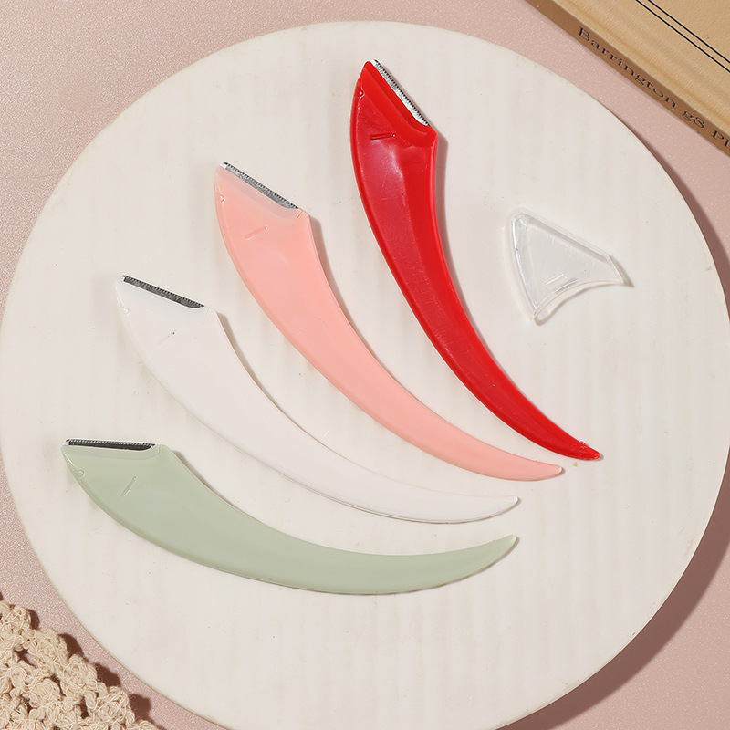 新手弯月刮眉刀套装弯月修眉刀便携式带梳眉剪微距防刮伤修眉刀