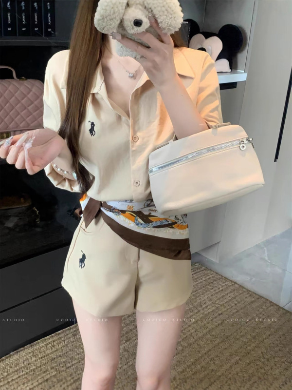高品质~早秋新款老钱风小众百搭领长袖衬衫配丝巾+高腰短裤套装女|undefined