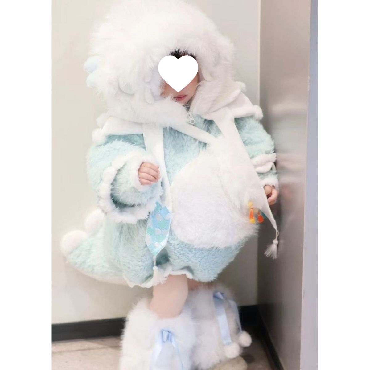 可爱小恐龙套装2025冬装儿童时尚设计感皮草外套厚绒保暖外出棉服