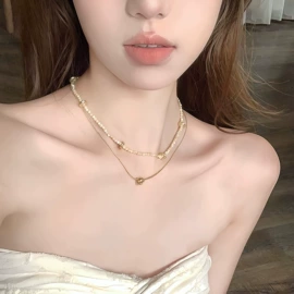 耳钉;耳环;耳夹