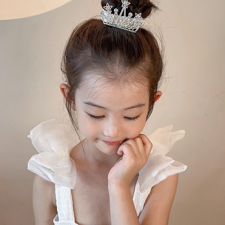 Princesa pequeño tocado de corona rendimiento infantil corona de alta gama hebilla de pelo de bola de alta gama artefacto para el cabello accesorios para el cabello para niñas